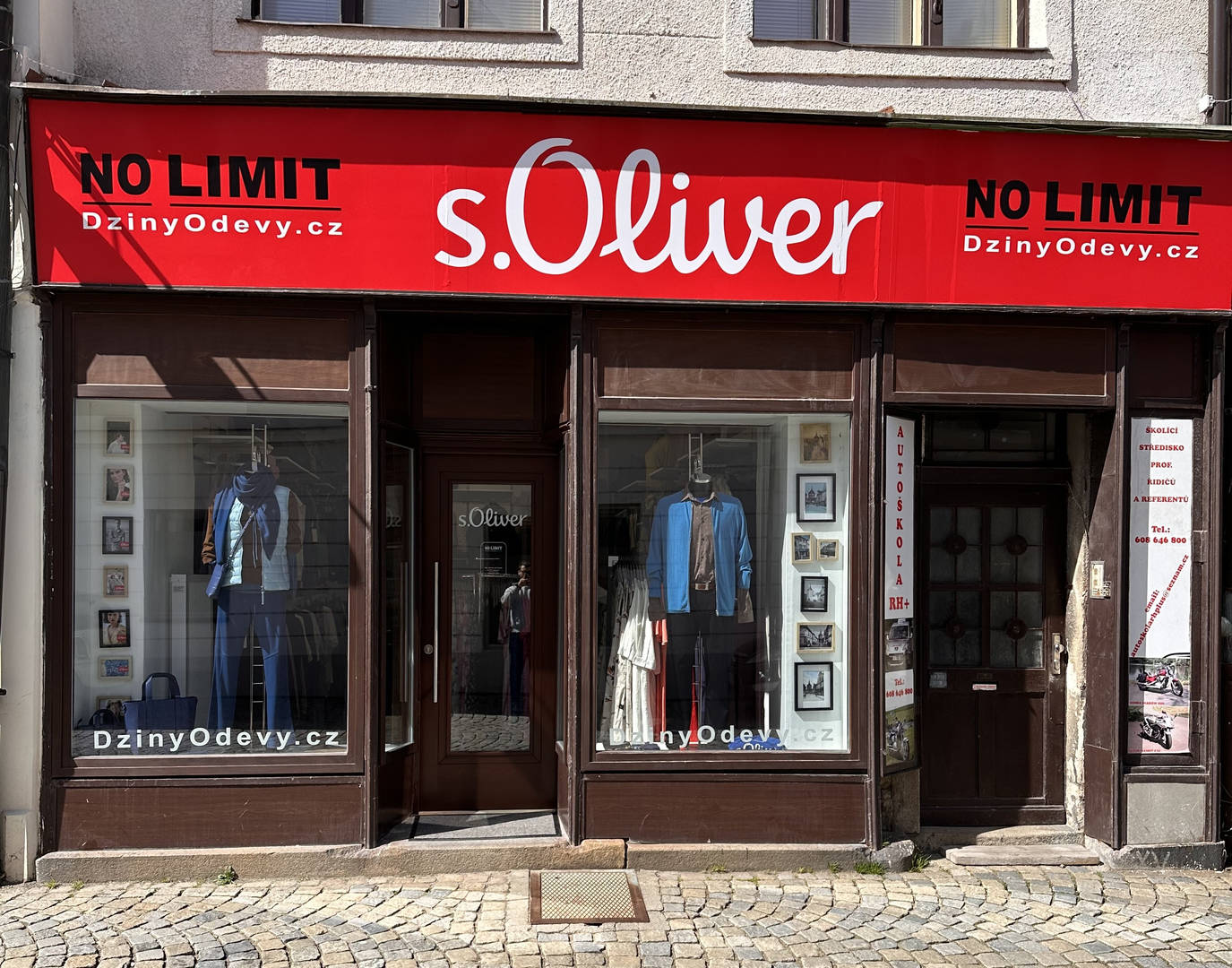 Prodejna no LIMIT s.Oliver Pelhřimov - exteriér